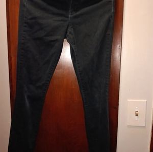Black size 2 universal threads jeans